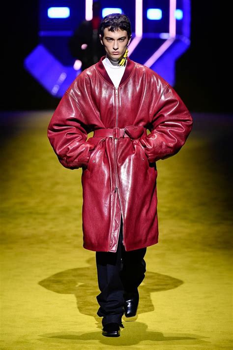 prada fw 22 models